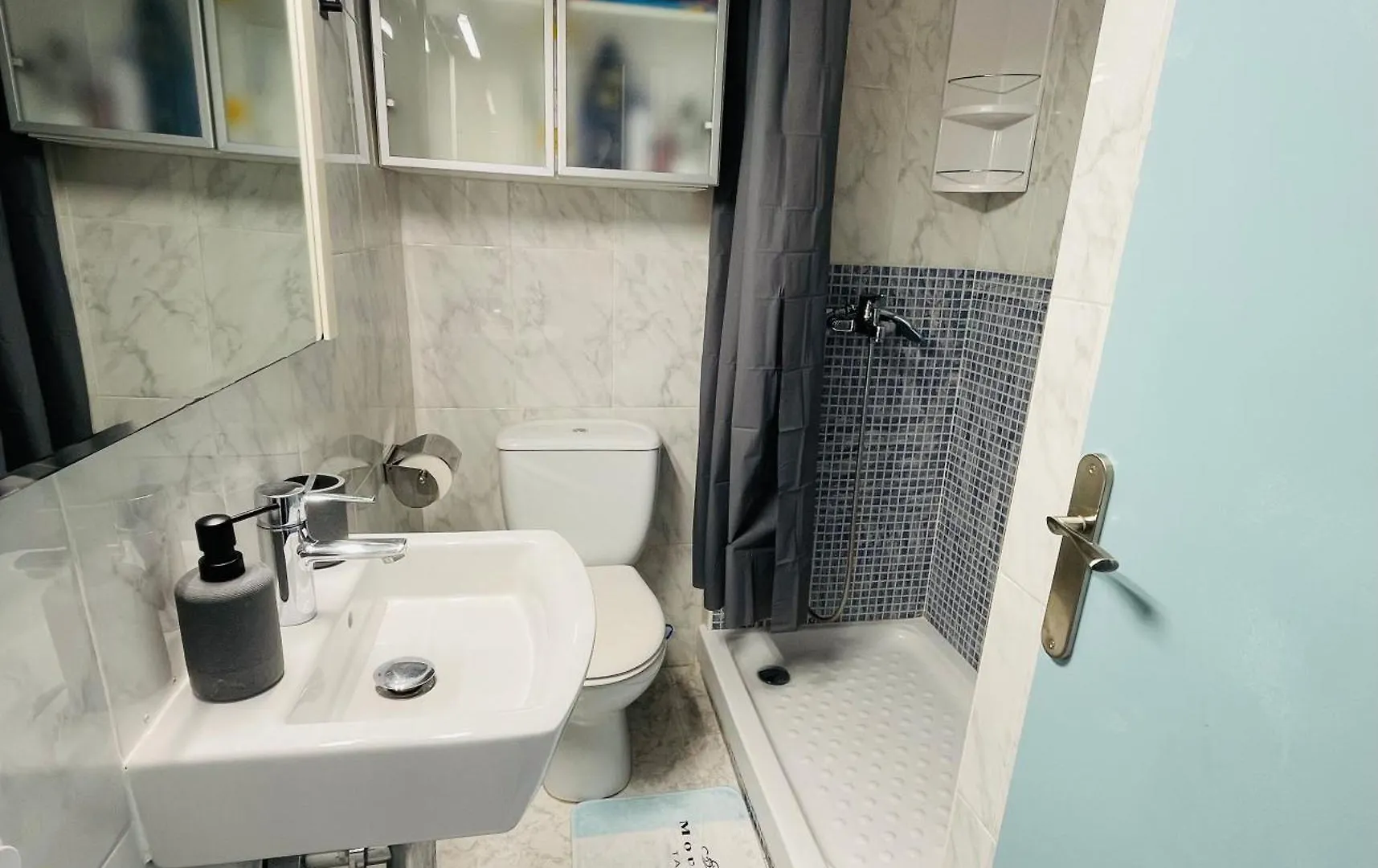 Estudio Naciones Beach بينالماذينا